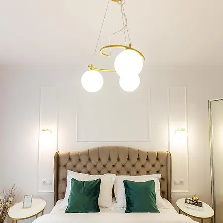 Moon Luxury - Sunset View Apartament