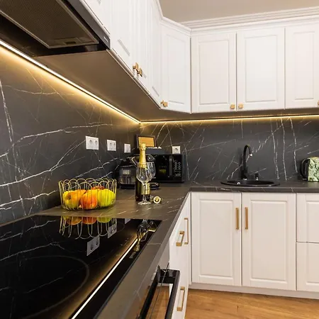 Moon Luxury - Sunset View *