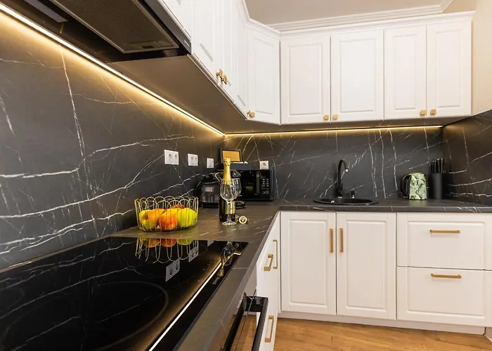 Moon Luxury - Sunset View *